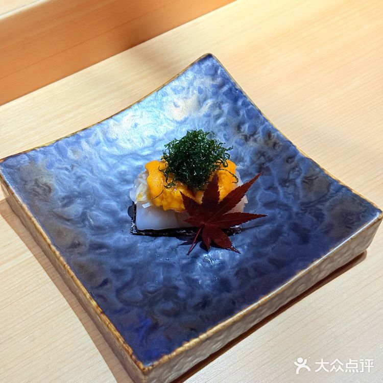 俩人吃的非常饱 食材很新鲜 菜式非常丰富 服务没得说