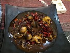 -扒虾小妹儿麻辣海鲜(宏图街店)