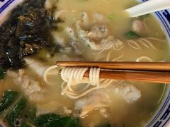 -明呈黄鱼面馆(斜土路店)