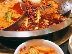 -沸炉重庆老火锅(军事博物馆店)