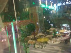 -皇品世家牛排(七一路店)