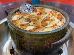 -鲁朗石锅城·松茸天麻石锅鸡