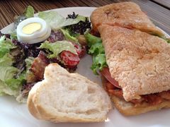 鸡肉三明治-榖屋house of flour(张江首店)