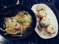食堂的生煎-东华大学(松江校区)