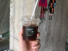 美式-CEMENT·coffee bar (凤凰创意园店)