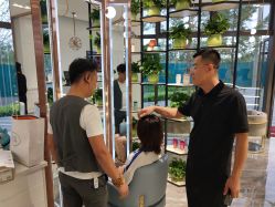-MY WAY SALON