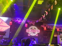 -喜鹊音乐酒馆(西街店)