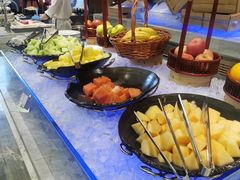 -飨食汇全日制餐厅·昆山皇冠假日酒店(九方店)