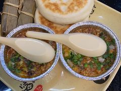 -上上签·冷锅串串(六灌路店)