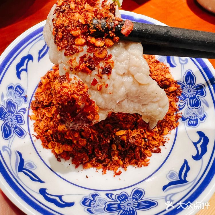 馋了几天的乐山跷脚牛肉今天终于吃爽了