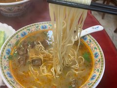 红烧牛肉面-金杨拉面王小吃面馆·牛三宝面·红烧牛肉粉