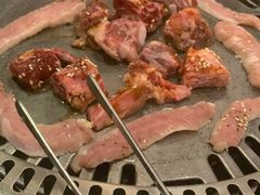 -炙忧烤肉屋(中国铁建广场店)