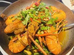 -大头虾越式风味餐厅(光明广场店)