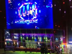 -绿地风尚天地广场