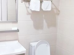 -鑫雅居公寓(广州南站地铁站店)