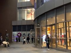 -百盛(莘庄店)