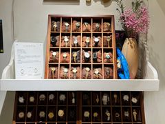 -LADY FAFA(巨鹿路陕西南路路口店)
