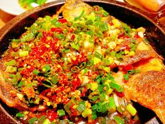 -聚鑫朋酸菜肥肠(文艺路口店)