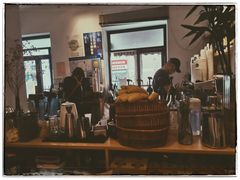 -WOW coffee