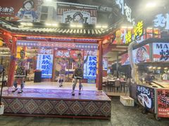 -刘姐啤酒鱼民族演艺餐厅(西街总店)