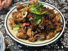 -八两八金·莱芜特色炒鸡(市南漳浦路店)