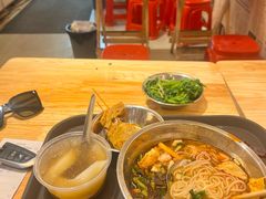 -柳州肥姨妈大骨螺蛳粉(双阳路店)