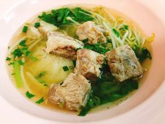 排骨米粉清汤-马里奥明星猪脚饭