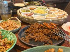 -包整·丝娃娃(一览甲秀楼风景店)