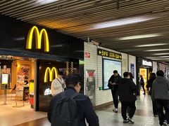 -麦当劳(中山公园龙之梦店)