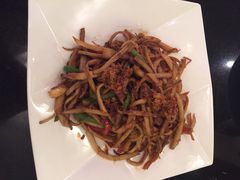 -鹿港小镇(霄云店)