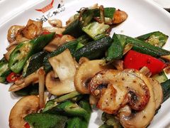 秋葵烩口蘑-湘汇概念铁板烧(铁西万达店)