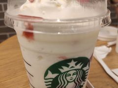 -星巴克(广州江南新地店)