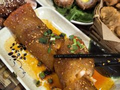 -爆炸头阿姨小四川正宗川味小吃(无任何分店)