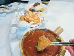 -鱼翅楼·津派砂锅鱼翅(水上公园店)
