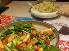 -云海肴·汽锅鸡·云南菜(天山百盛优客店)