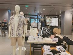 -H&M(华润万象城店)
