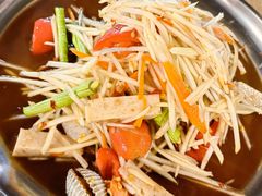 -席娜卡琳火车铁道夜市