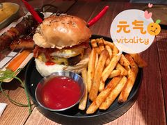 韩式汉堡-Devils’ Brewery小恶魔精酿啤酒(武汉天地店)