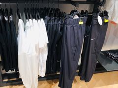 -耐克(恒隆广场店)