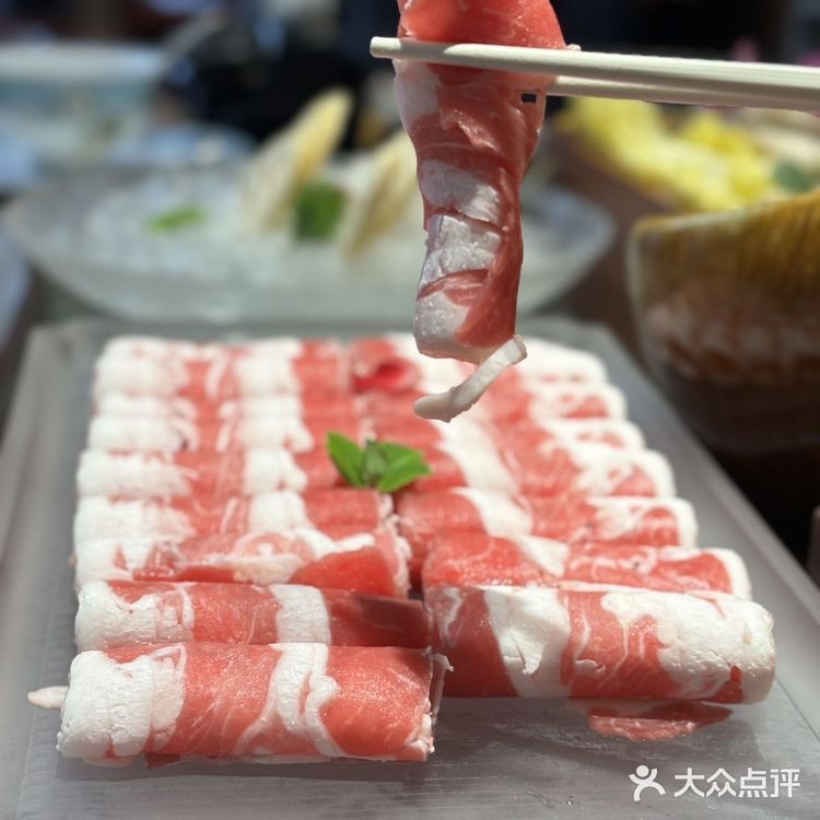 这家海鲜火锅太嗲啦！