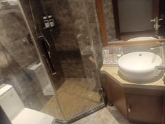 -弘安丽水温泉酒店