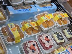 -85度C(生甜甜圈研究工坊·上海平凉店)