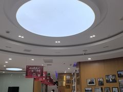 -雅悦齿科(顾村公园店)