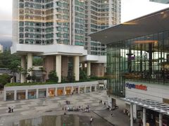 -东荟城名店仓