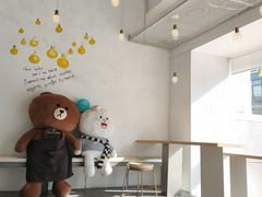 -顶东面包花园·生日蛋糕(世博店)