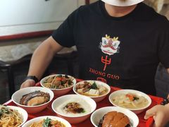 -蓝田九大碗民俗食府(蓝田店)