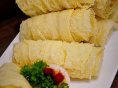 自家炸豆腐皮-小洋房•海鲜火锅酒楼(华林路店)