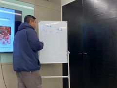 -金夫人化妆摄影职业培训学校