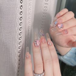 -Fanni美甲美睫皮肤管理