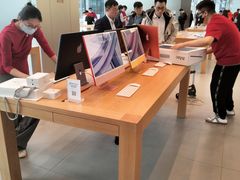 -Apple零售店(华贸购物中心店)